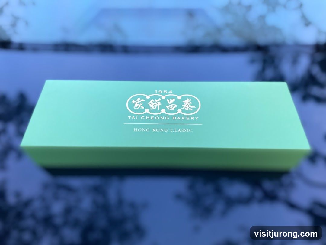 Tai Cheong Bakery Box