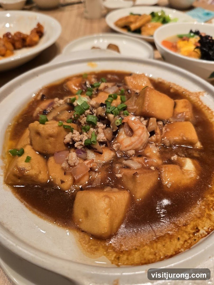 Braised Tofu with Shrimp and Minced Meat