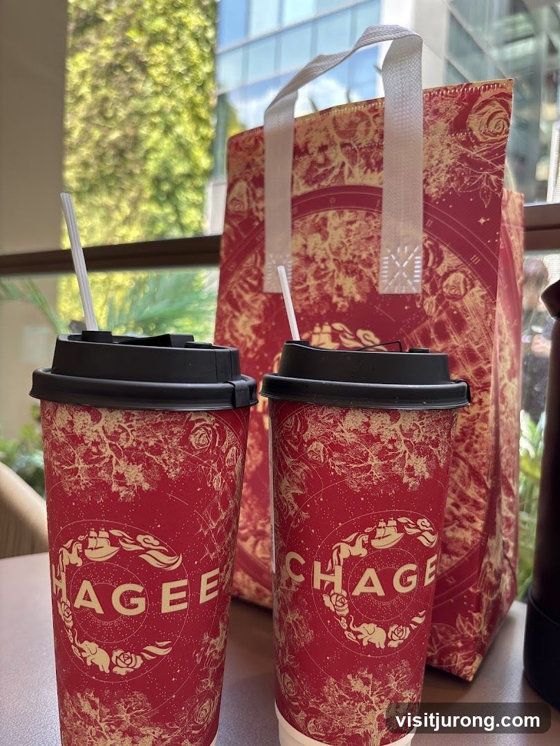Two coffee cups and a shopping bag