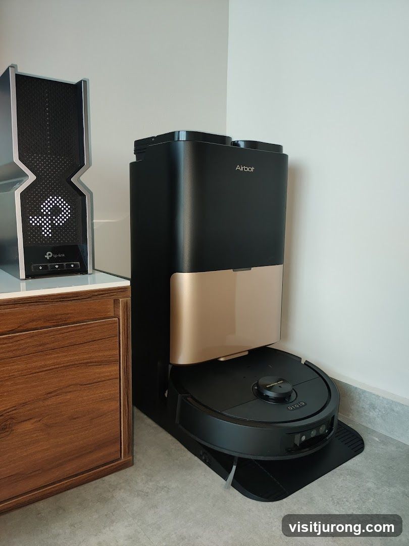 Robot Vacuum and Docking Station