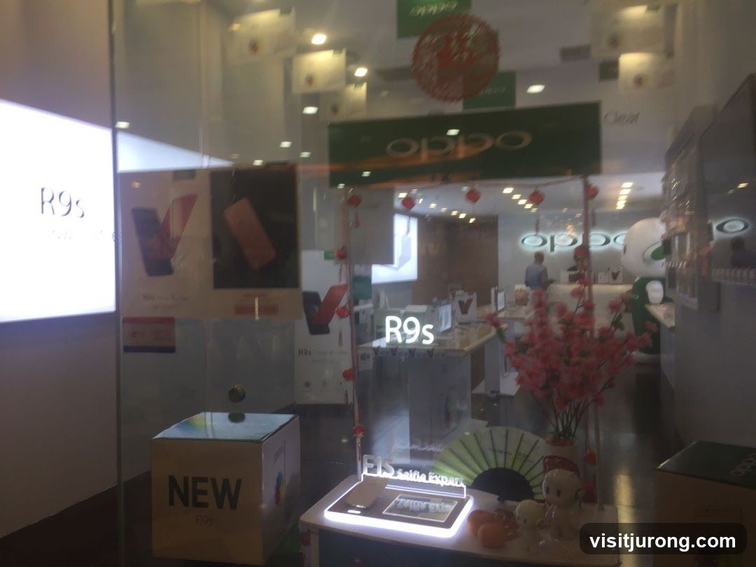 Oppo Store Display