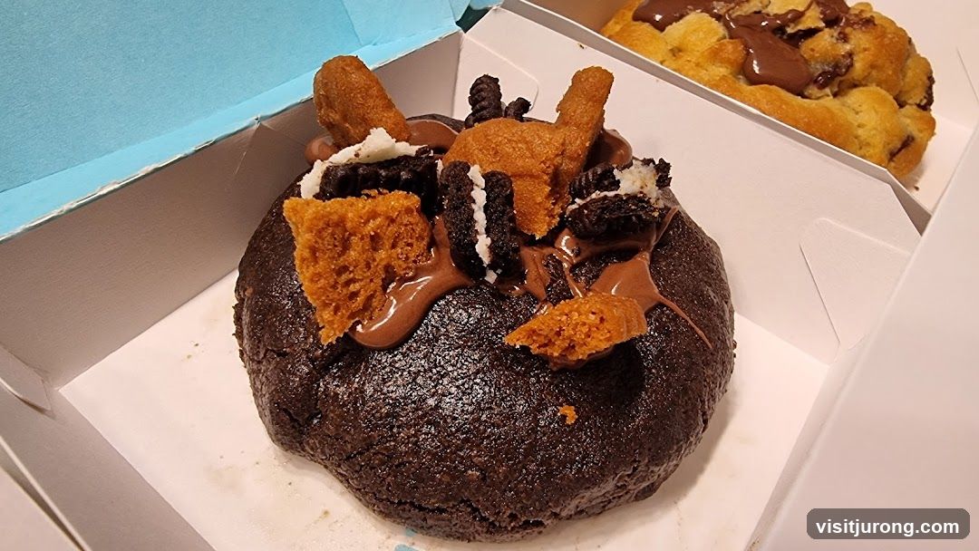 Chocolate cookie with toppings