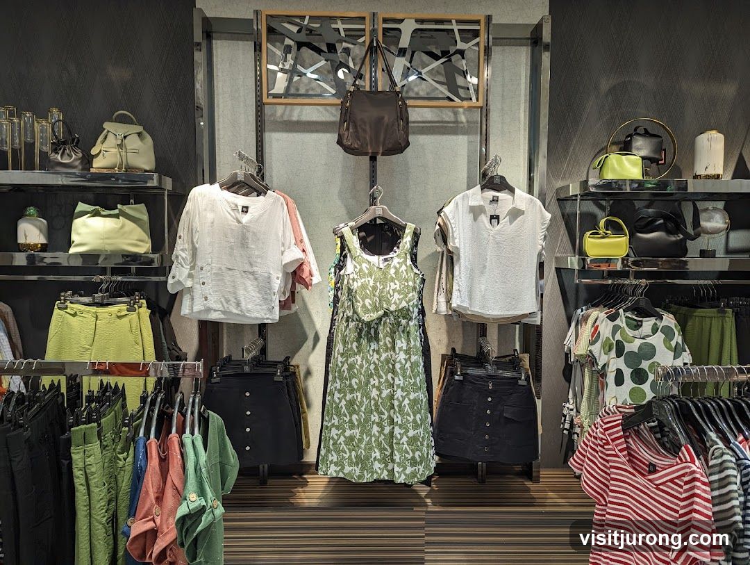 Women's Apparel Display