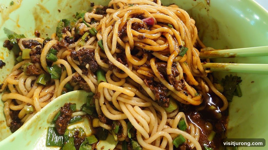 Noodles with Meat and Scallions