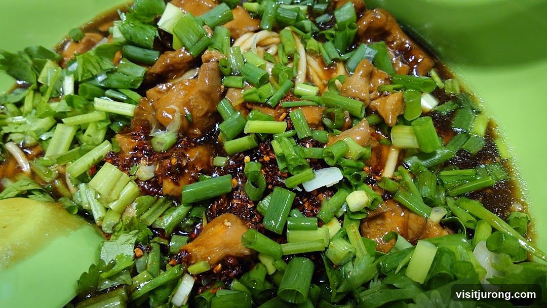Noodles with Meat and Scallions