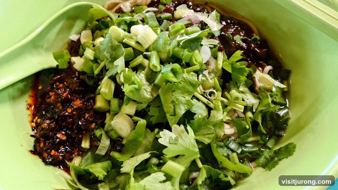 Noodles with Chili and Scallions