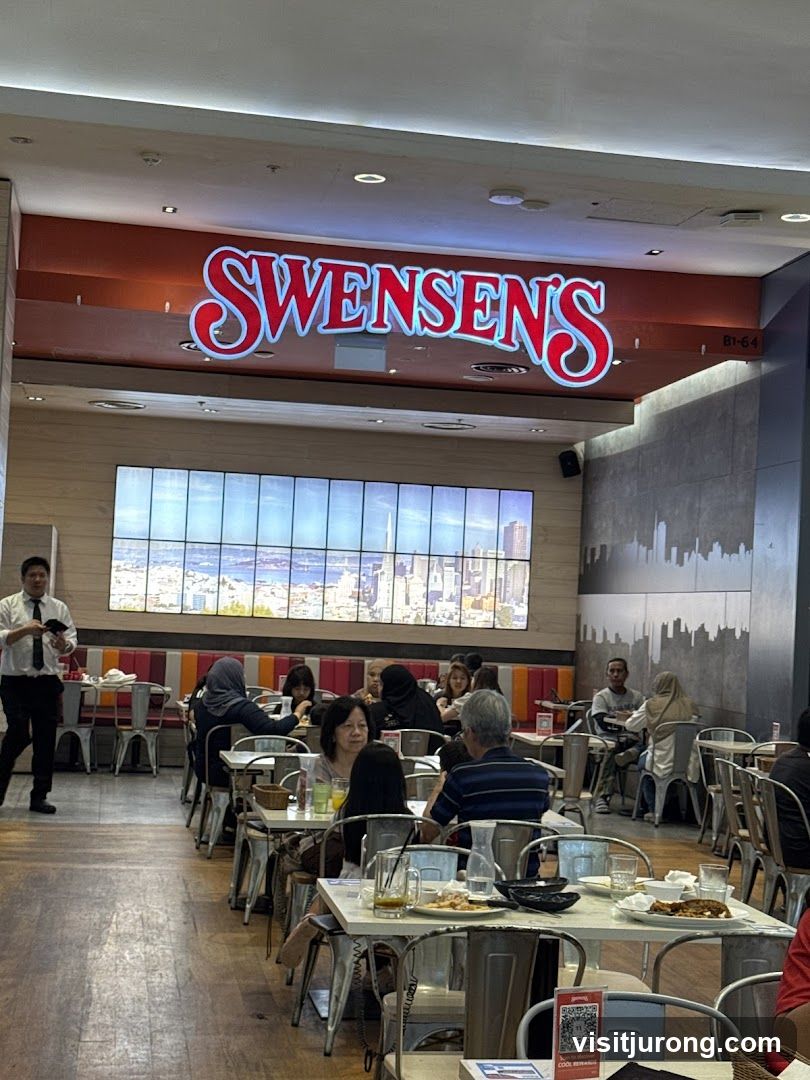 Swensen's Restaurant Interior