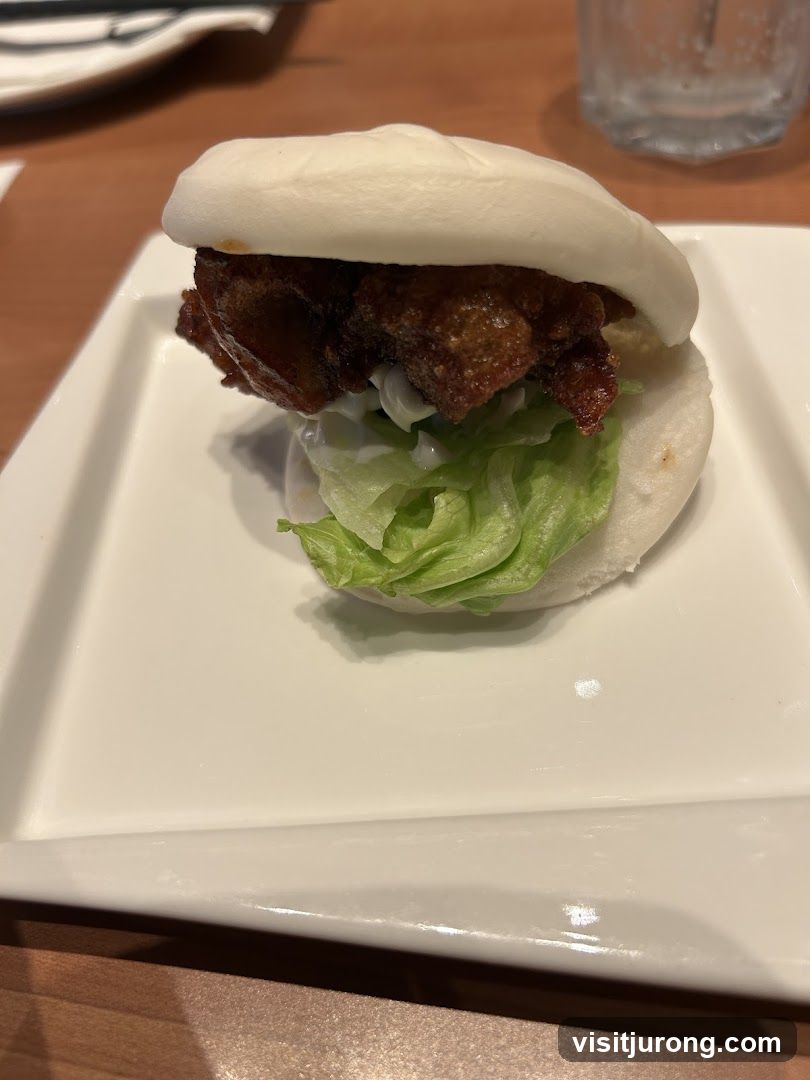Bao Bun with Fried Chicken