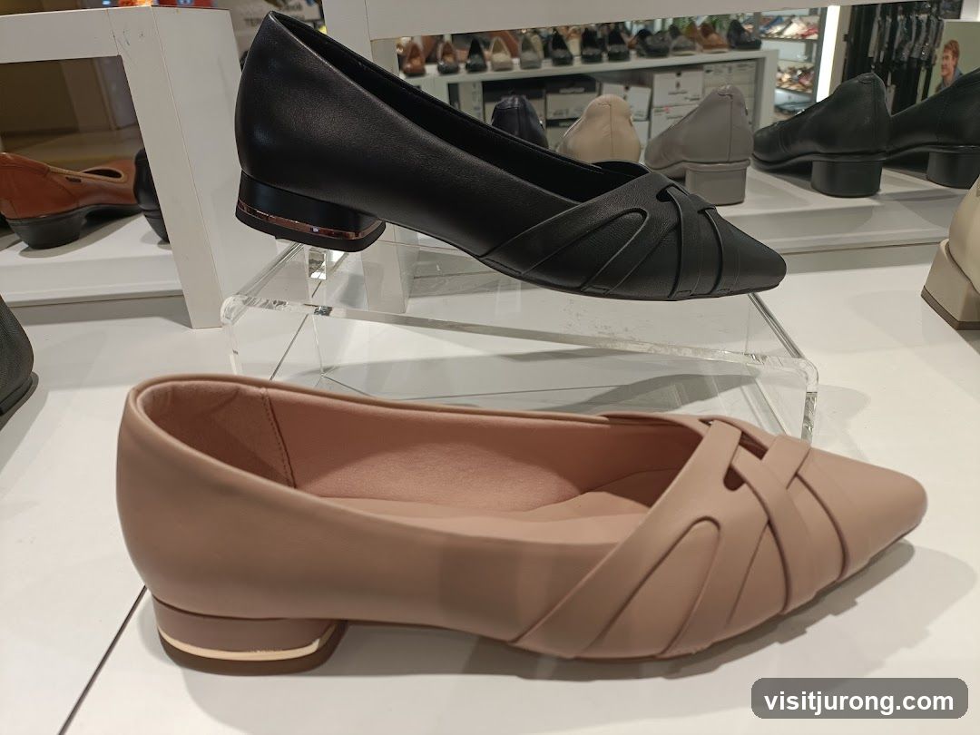 Women's Flats
