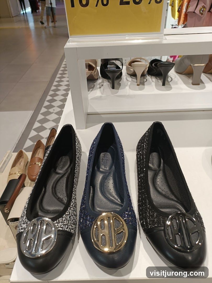 Women's Flats and Heels