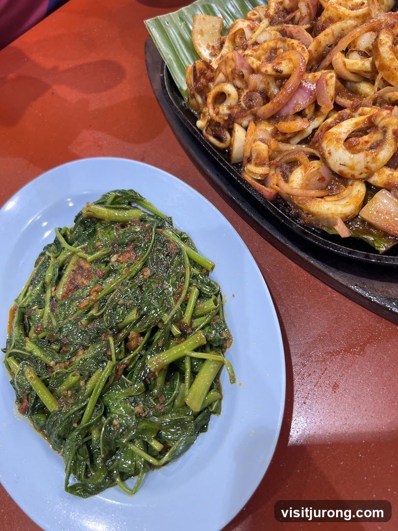Stir-fried Water Spinach and Sizzling Squid