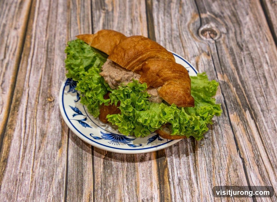 Croissant Sandwich
