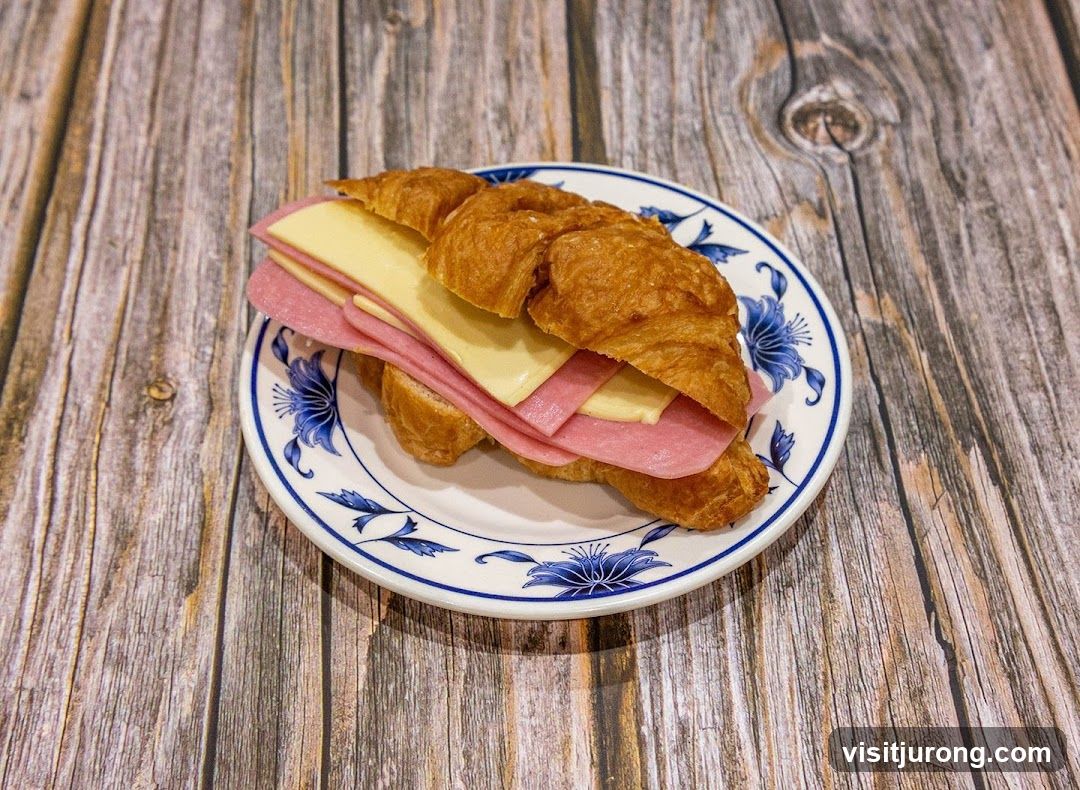 Croissant Sandwich