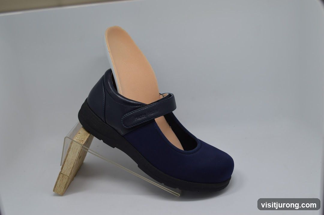 Navy Mary Jane Shoe with Orthotic Insert