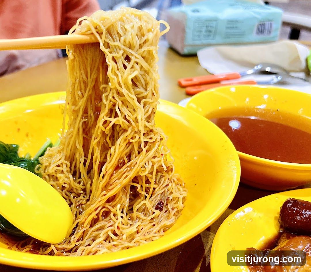 Noodles with Broth and Meat