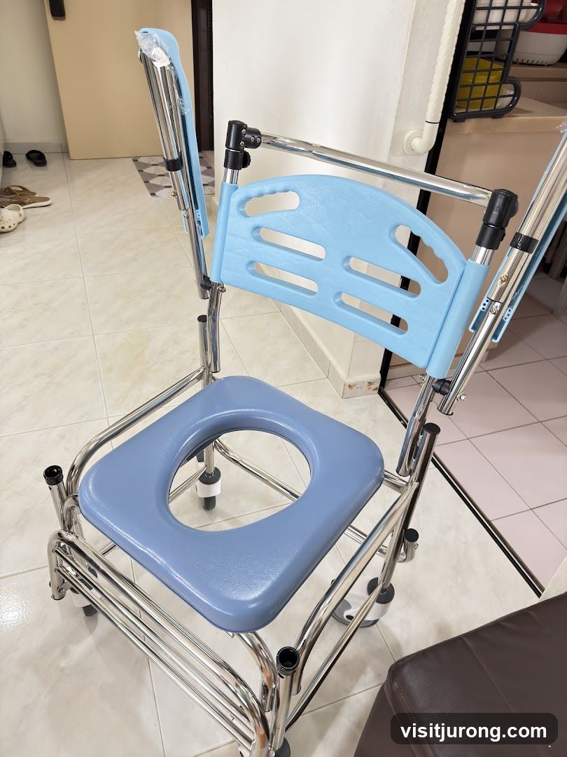 Commode chair