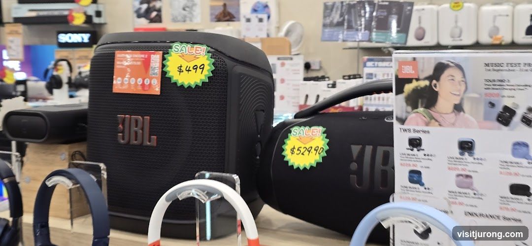 JBL Speakers and Headphones Display