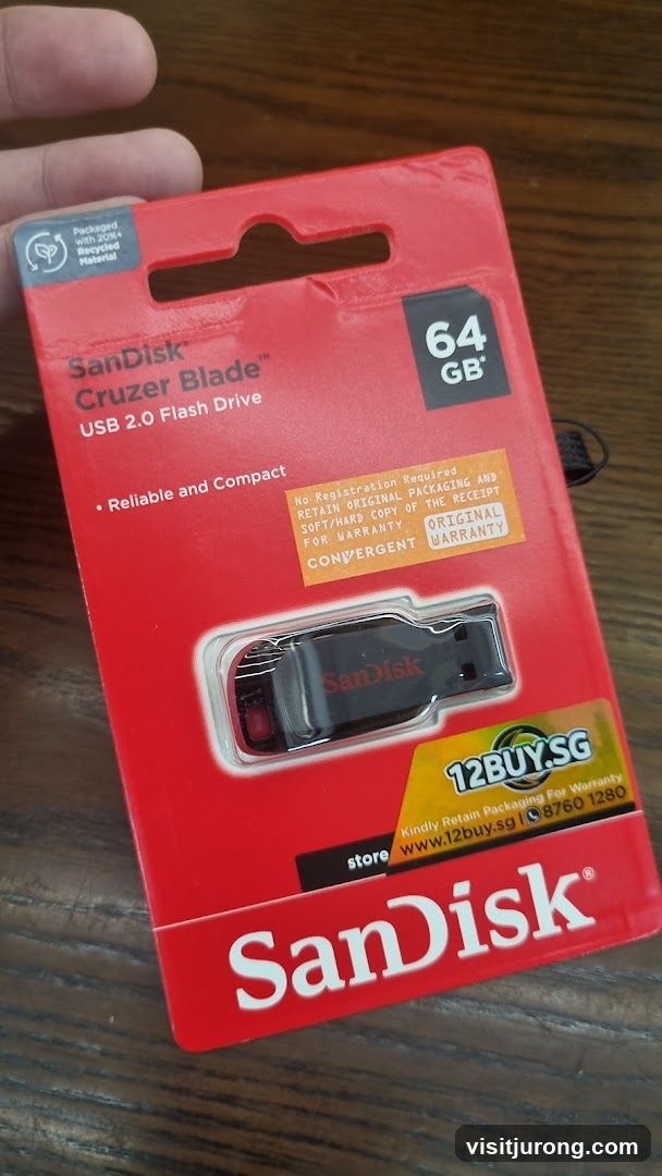 SanDisk Cruzer Blade USB 2.0 Flash Drive