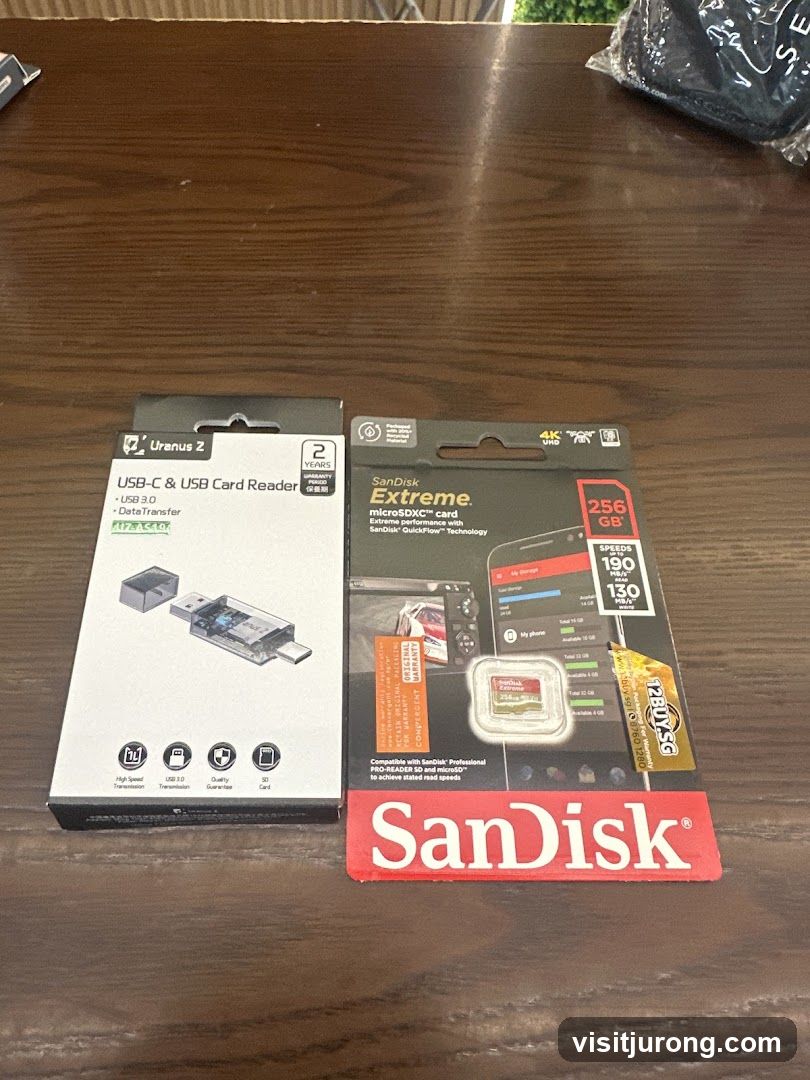USB-C Card Reader and MicroSD Card