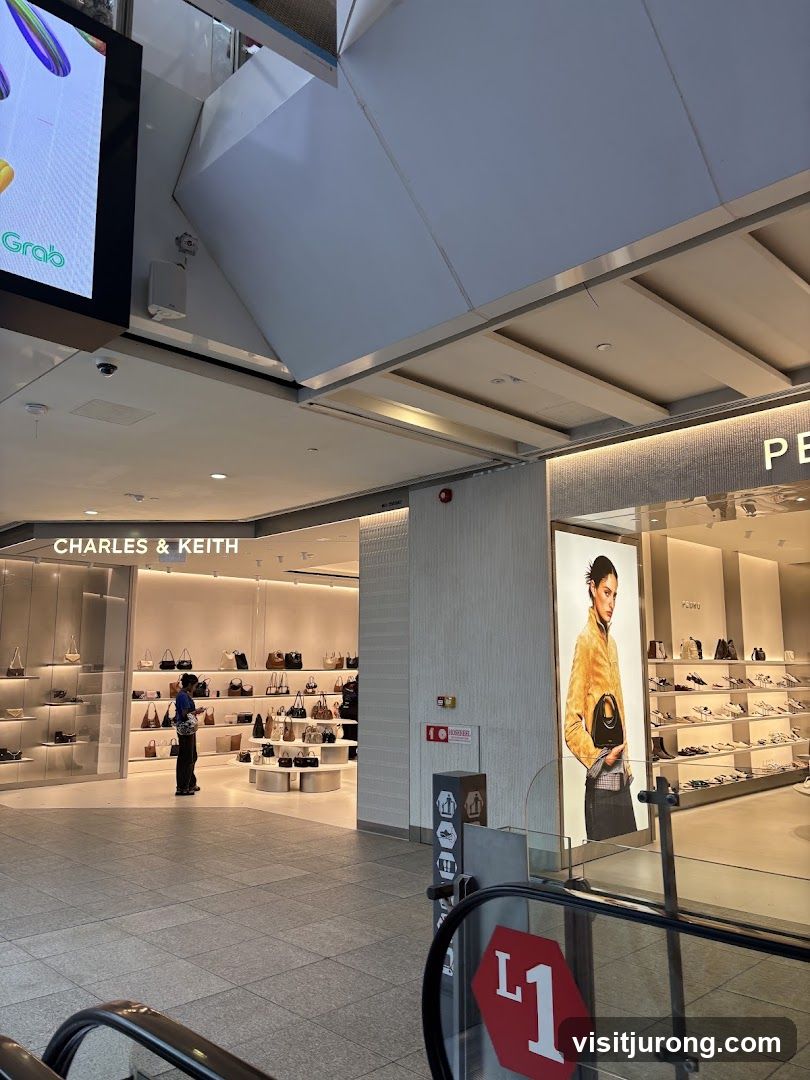 CHARLES & KEITH - Jem