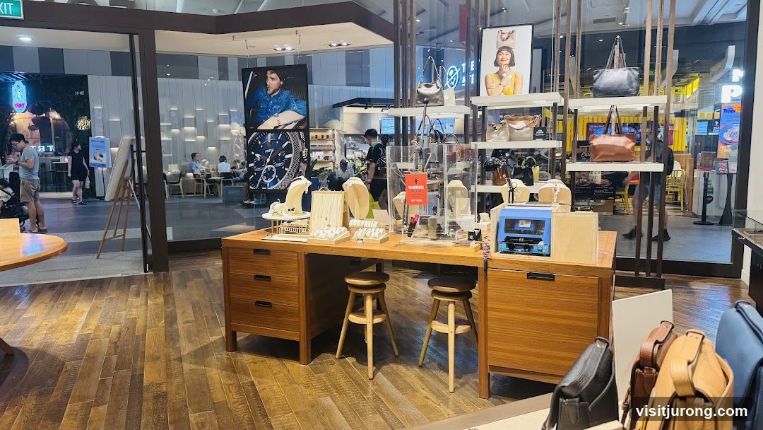 Fossil Store Display