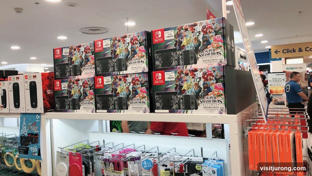 Nintendo Switch Super Smash Bros. Ultimate Edition Display