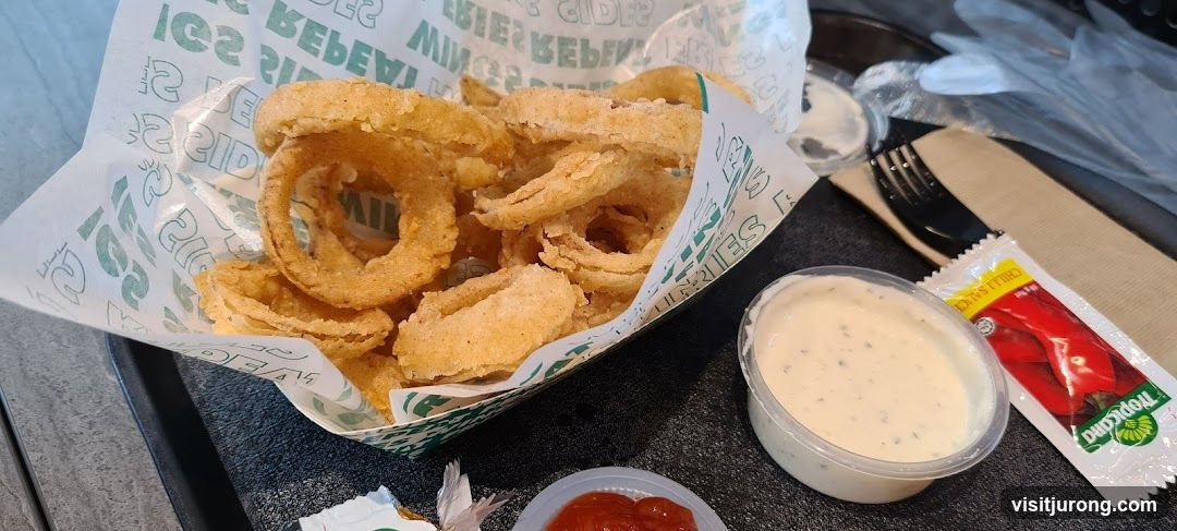 Onion Rings with Dipping Sauces