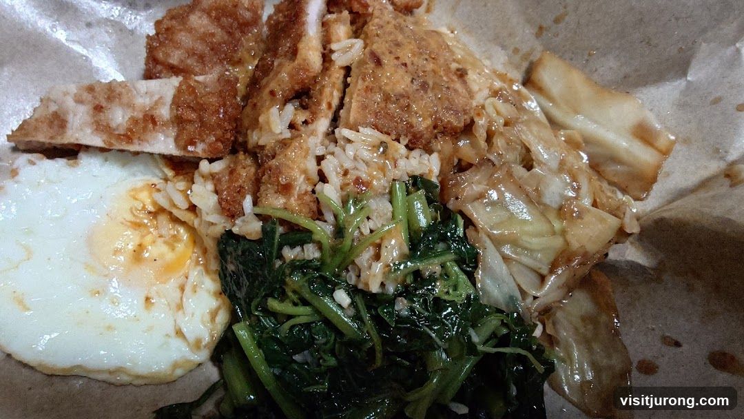 Fried Pork Rice with Egg and Vegetables