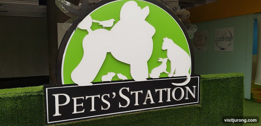 Pets' Station Sign