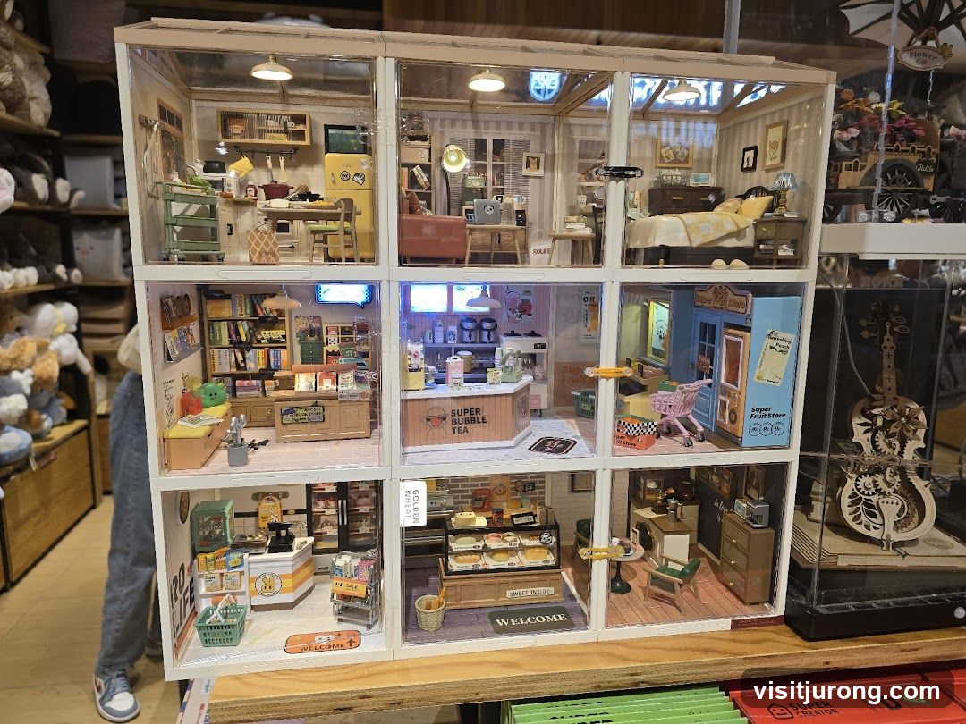 Dollhouse Display