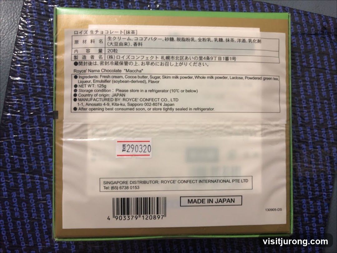 Royce' Nama Chocolate "Maccha" Packaging