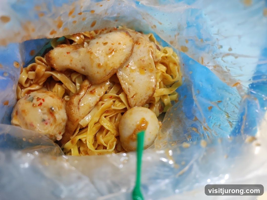 Noodles with Fish Balls and Slices
