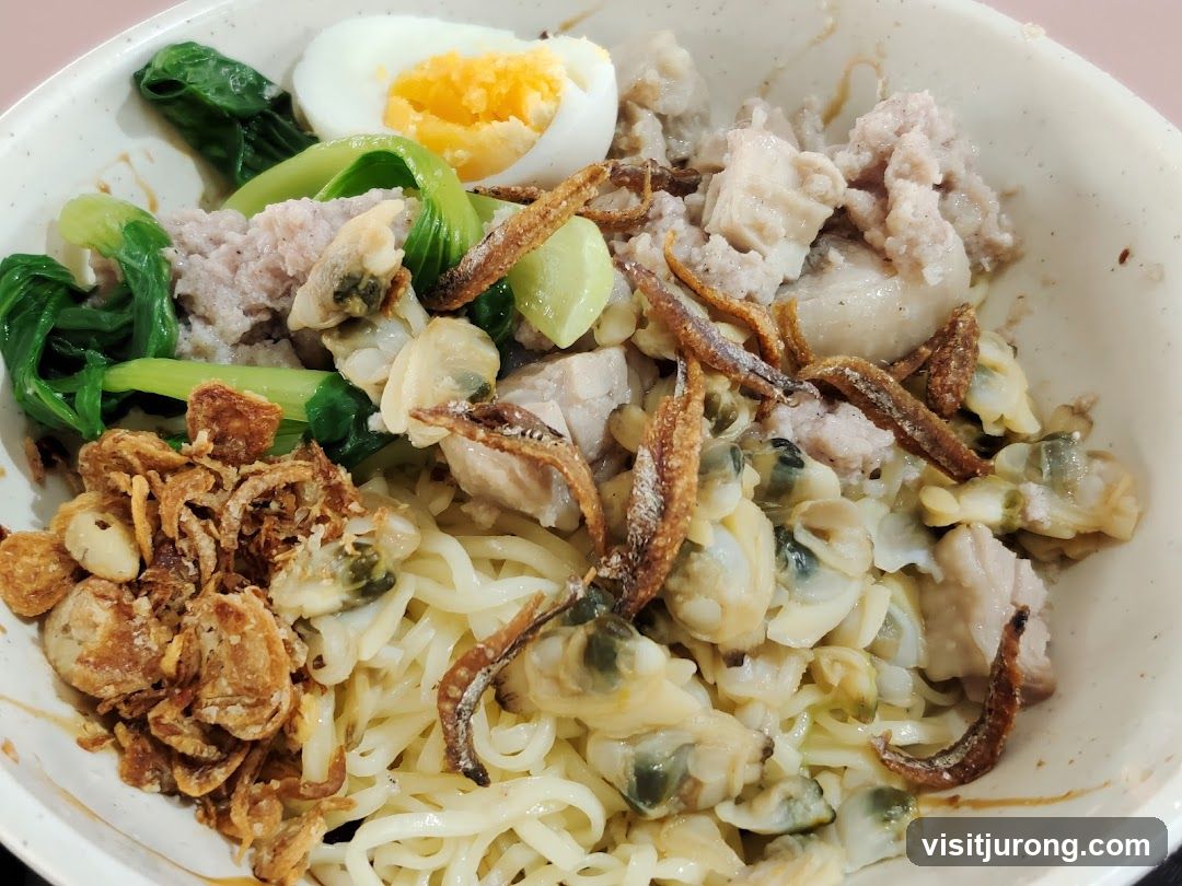 Noodles with Clams and Minced Pork