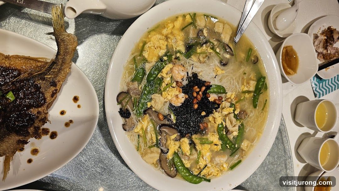 Seafood Noodle Soup and Fried Fish