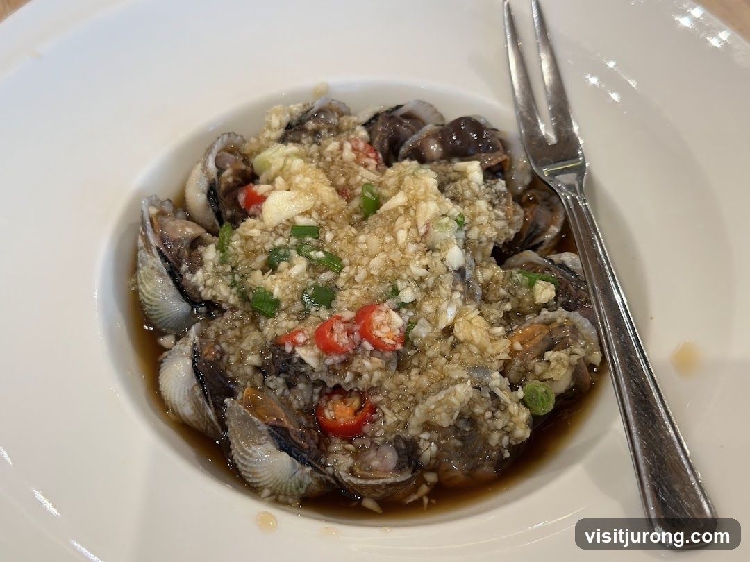 Steamed Clams with Garlic and Chili