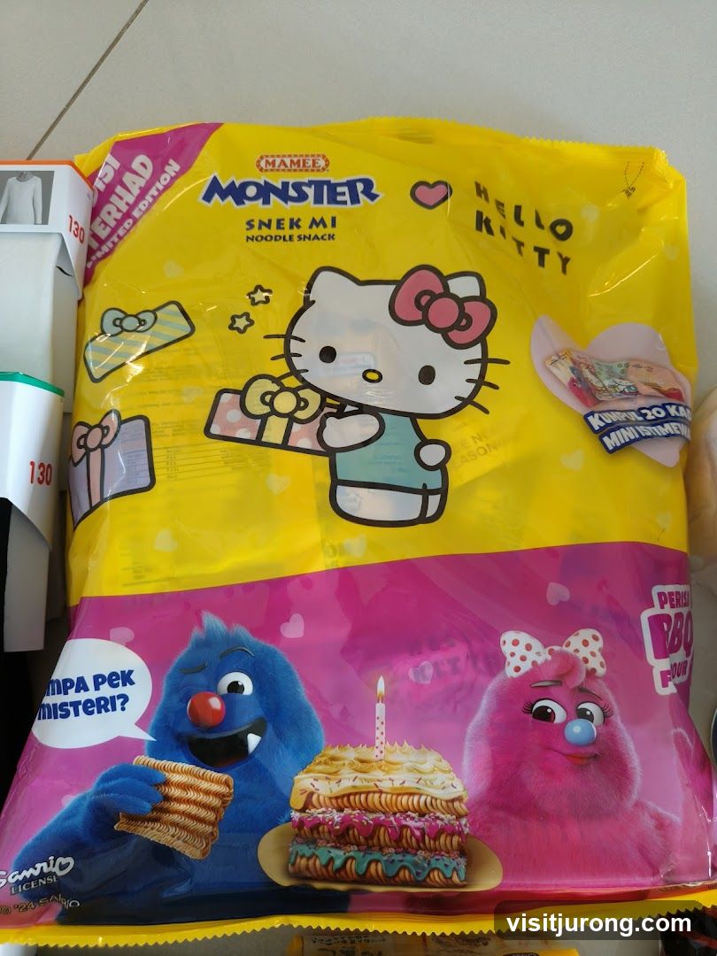 Mamee Monster Hello Kitty Noodle Snack