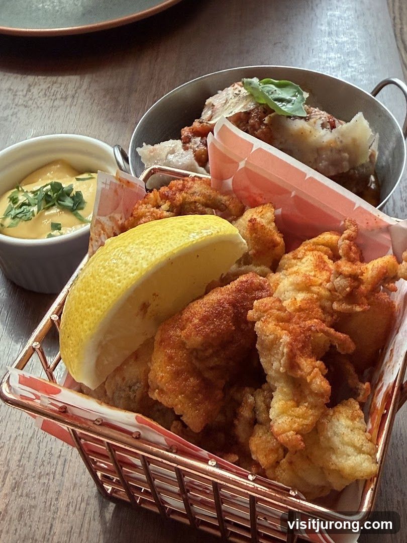 Fried Food Basket with Dip