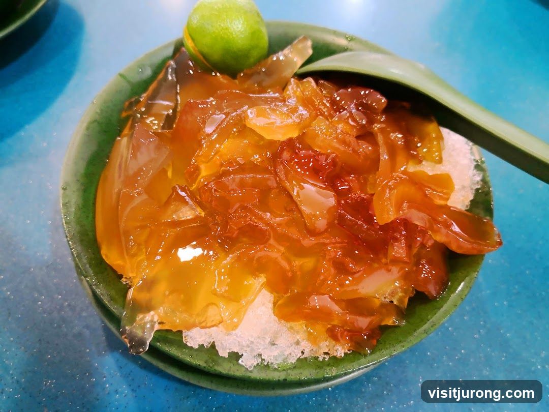 Dessert with shaved ice and jelly