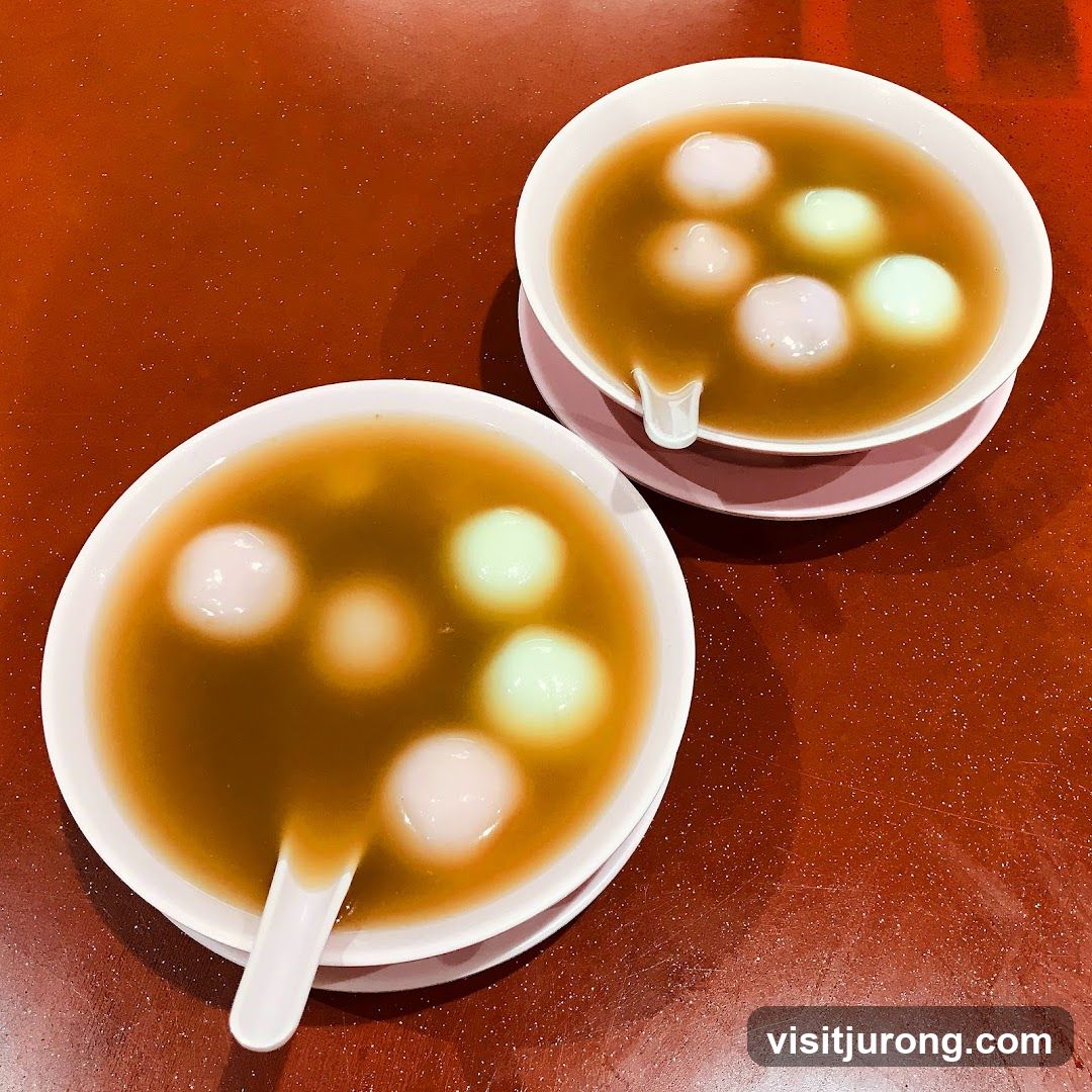 Sweet Soup with Tangyuan