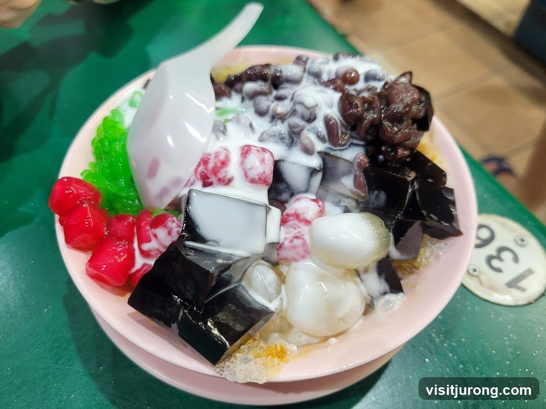 Dessert with Red Beans and Grass Jelly