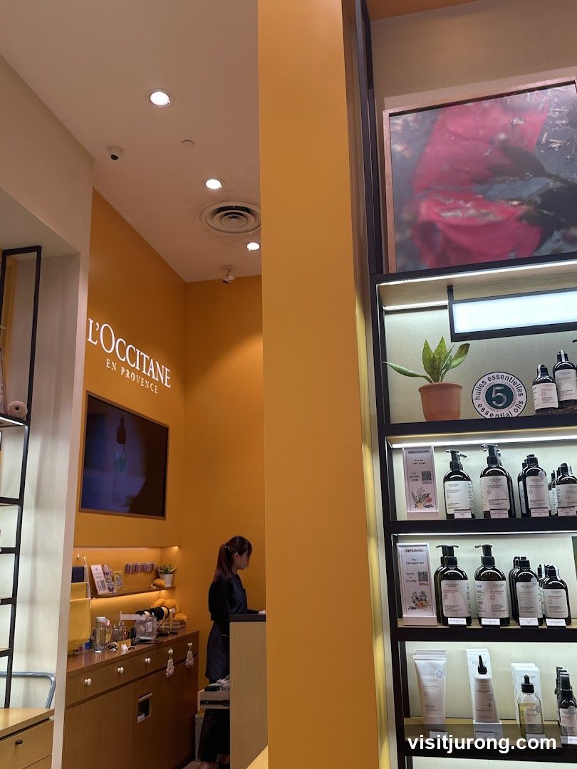 L'Occitane Store Interior
