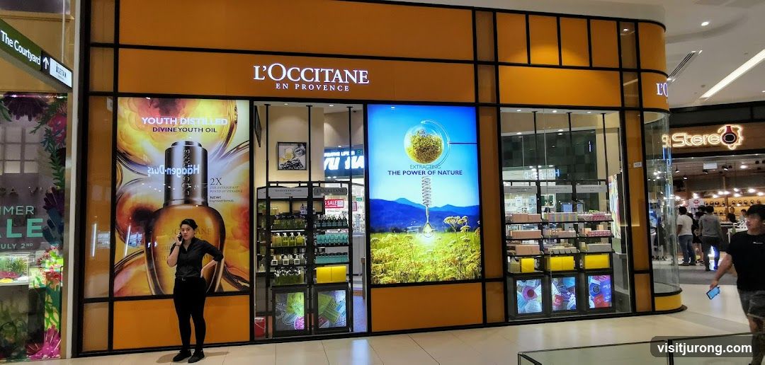 L'Occitane En Provence Storefront