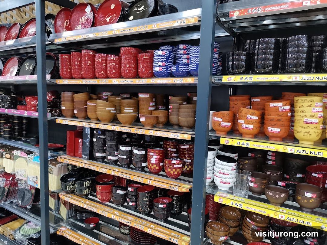 Japanese Tableware Display