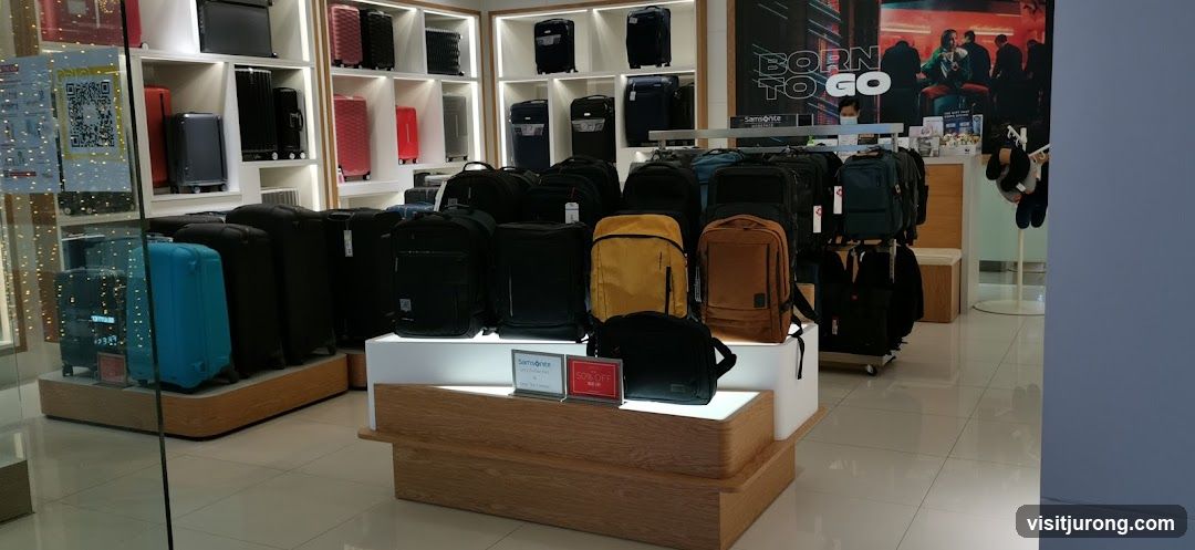 Samsonite Store Interior