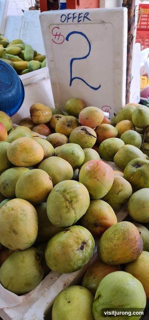 Mangoes on display