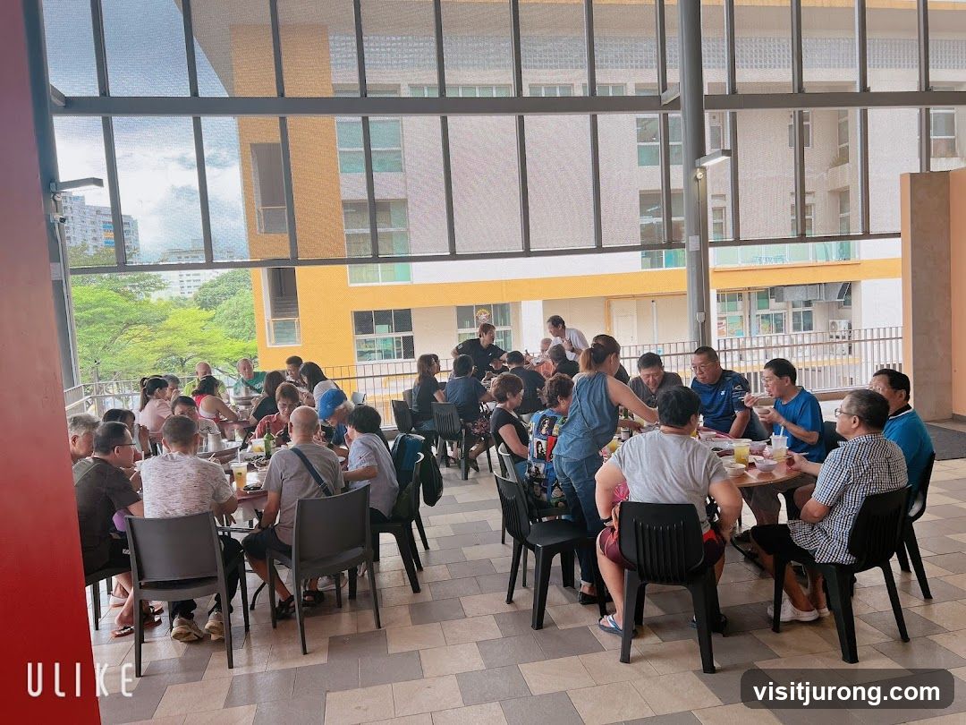 People dining at an outdoor eatery