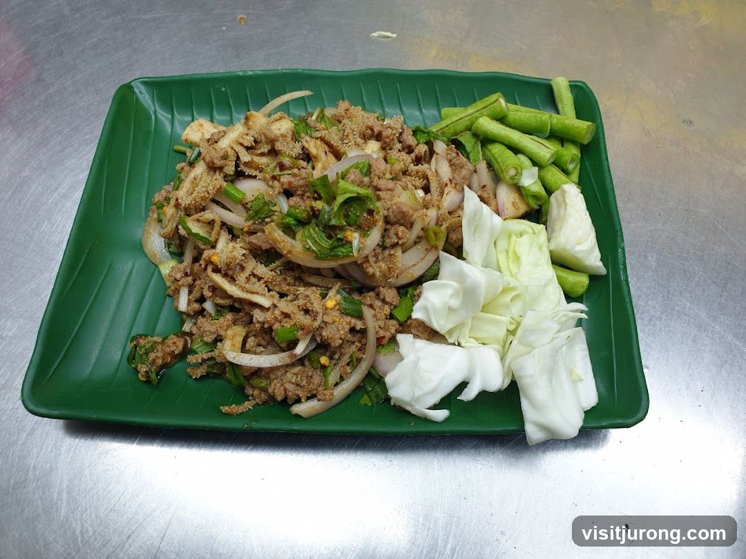 Minced Meat Salad with Vegetables