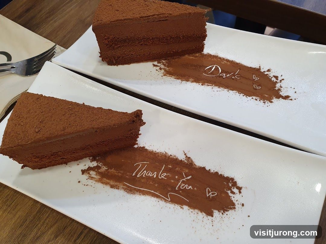 Chocolate Cakes with Cocoa Dusting