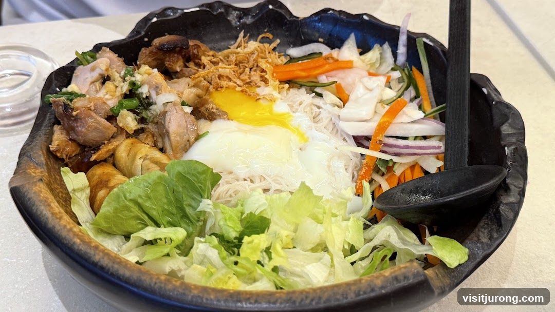 Noodle Bowl with Egg and Meat