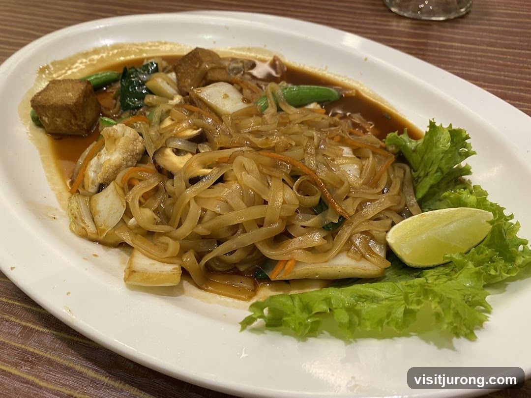 Noodle Dish with Tofu and Vegetables